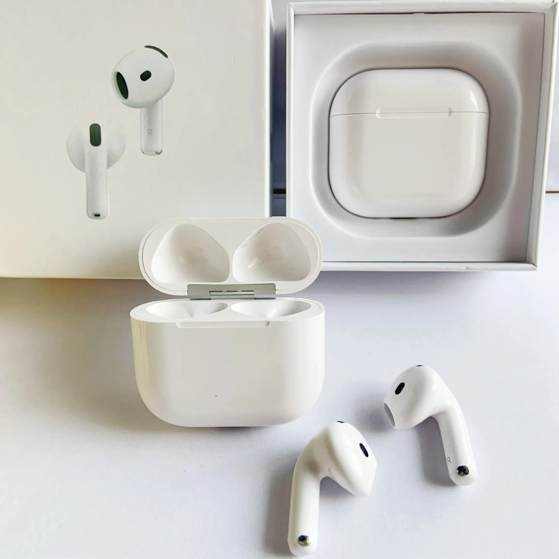 1: 1 Sound Quality Bluetooth in-Ear Headphones with Active Noise Reduction