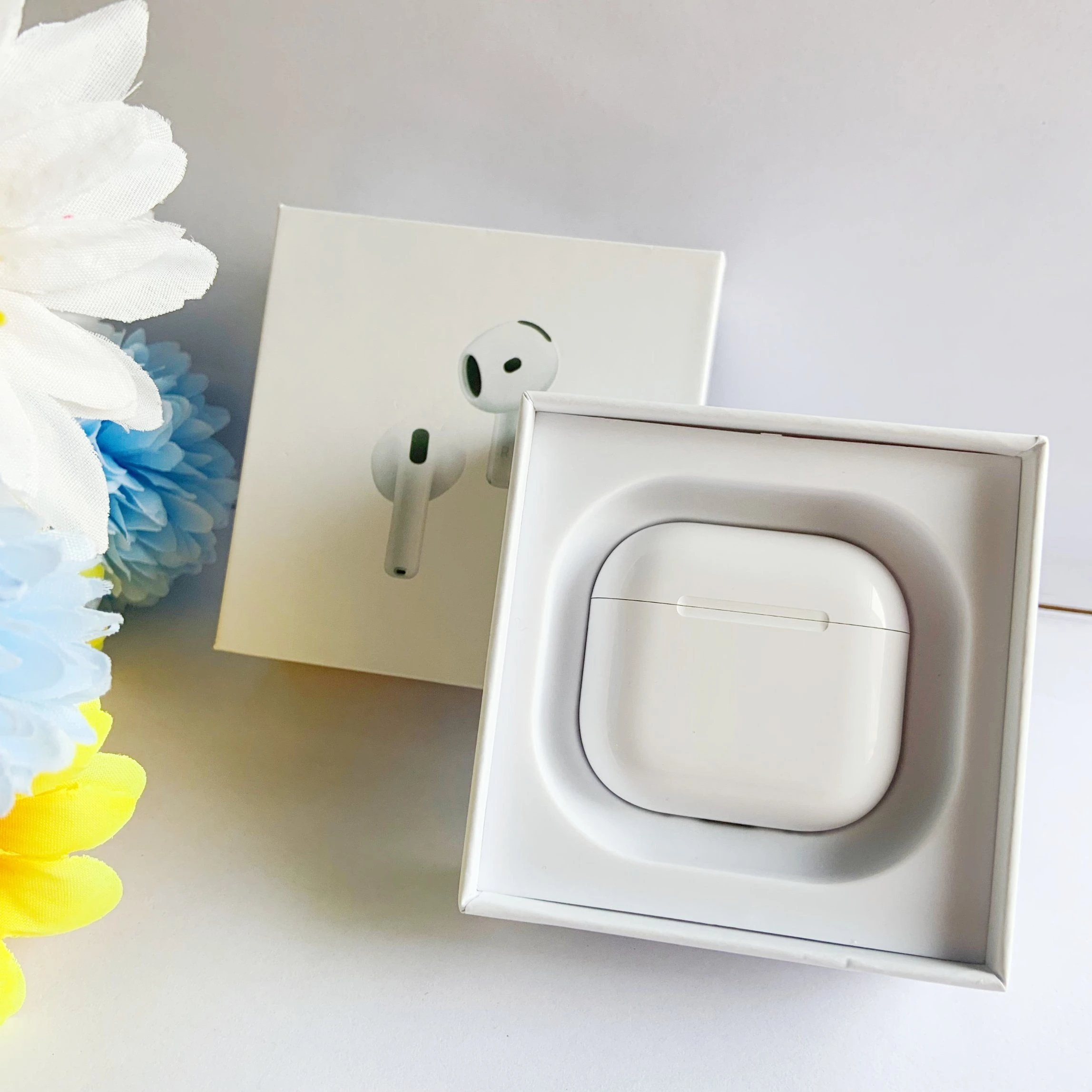 1: 1 Wireless Bluetooth in-Ear Headphones with Active Noise Cancellation