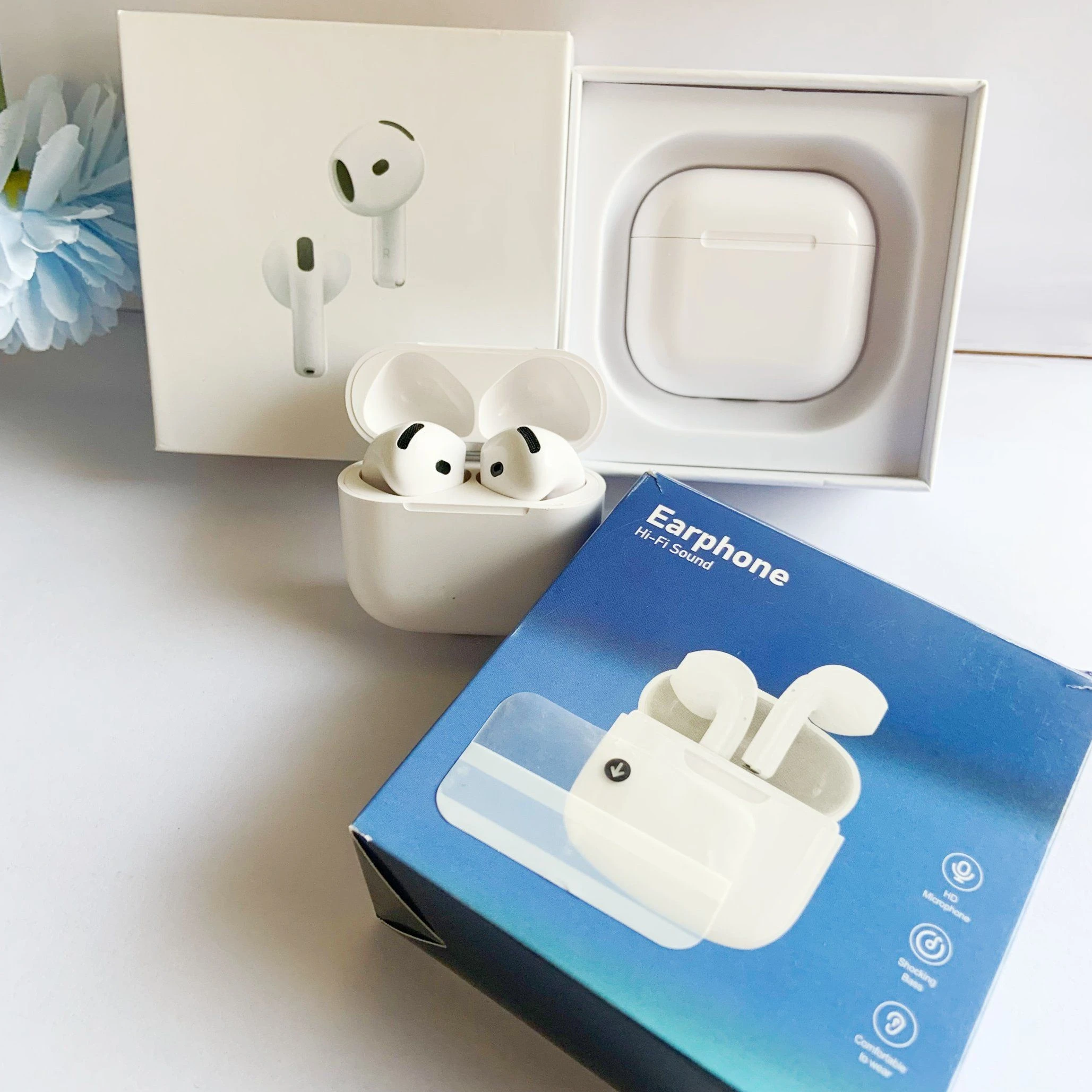1: 1 Wireless Bluetooth in-Ear Headphones with Smart Noise Canceling