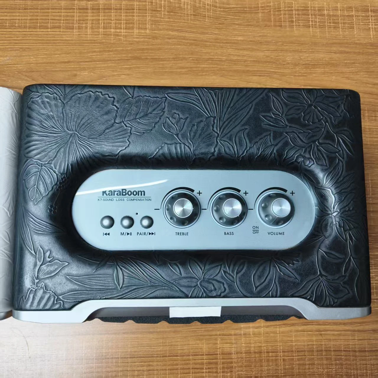 2*20W Portable Bluetooth Speaker with 2 Wireless Microphones