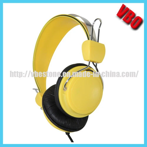 2017 Wholesale in-Ear Headphone with Mic and Remote Control for iPhone, Mobile Phone