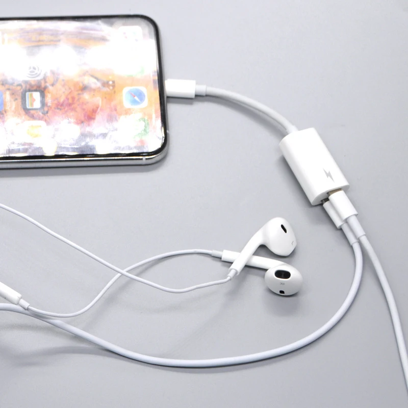 2019 iPhone 8 Audio Charging 2 in 1 Splitter Adapter Lightning to 3.5mm Aux Jack Audio Charging Headphones Adapter for iPhone X and iPhone Max