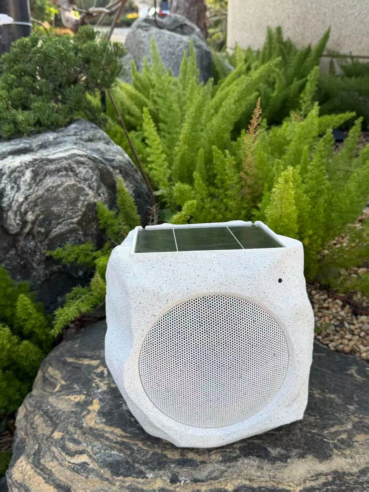 6.5-Inch Bluetooth Rock Speaker 30W Ipx6 Waterproof Multi-Unit Pairing Rhythm Light Outdoor Infrared
