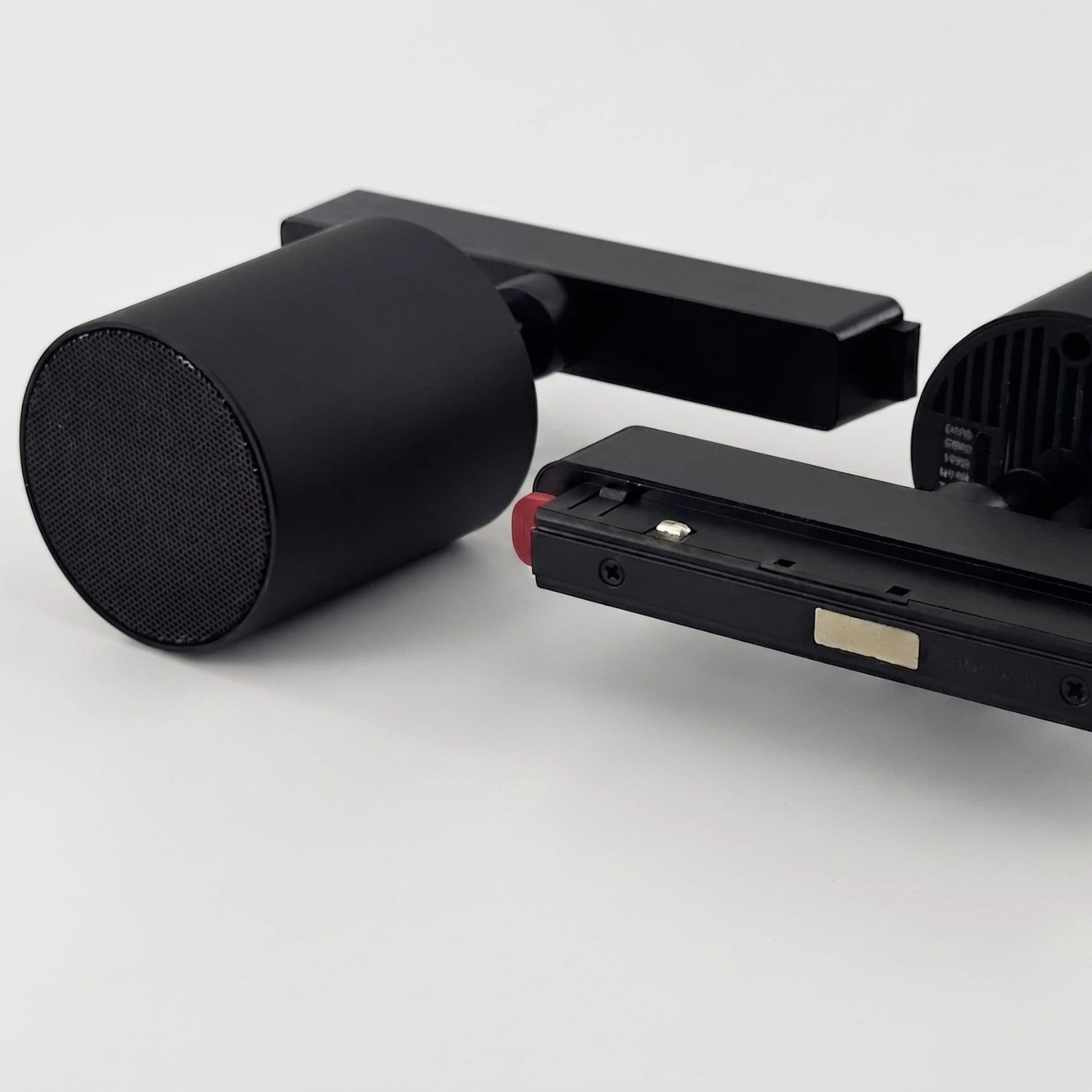 Bluetooth Speaker Magnetic Track Audio Ultra Slim 85-265V 2 3 4 6 Wire for Modern Boutique Home