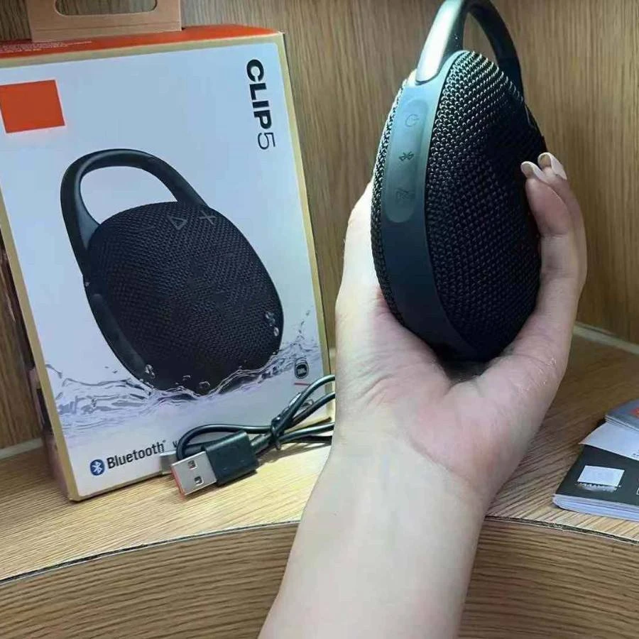 Clip5 Portable Bluetooth Speaker IP67 Waterproof Outdoor Carabiner HiFi Stereo Bass
