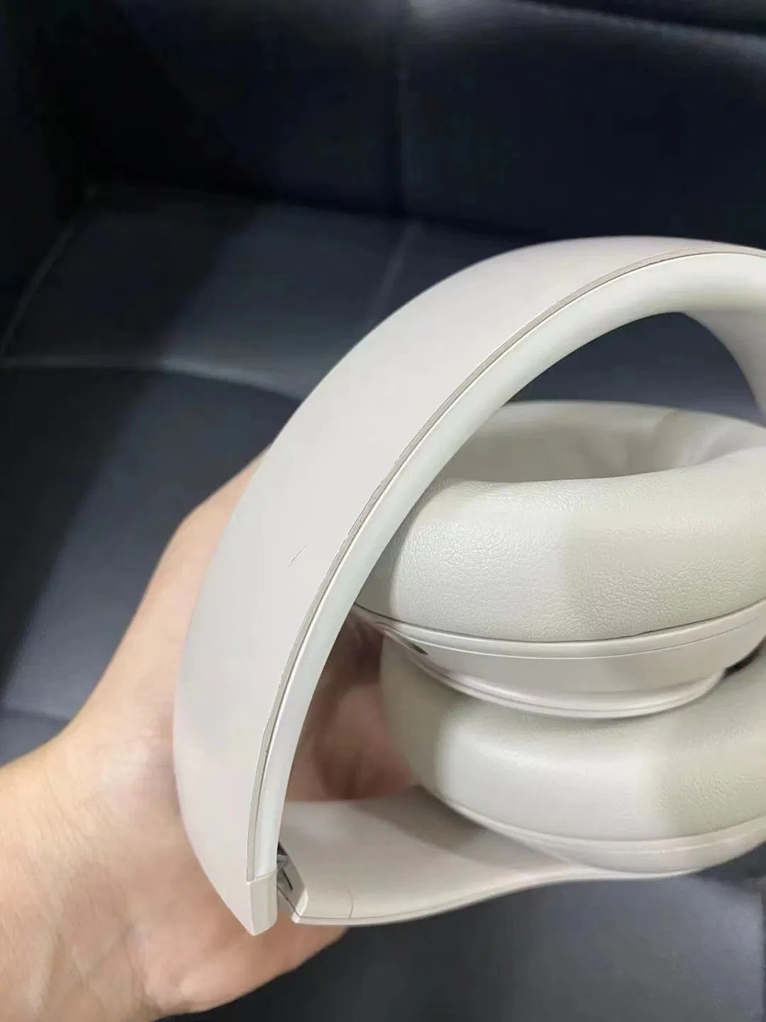 Comfort Fit Studio PRO Headband Headphones with High-Fidelity Sound