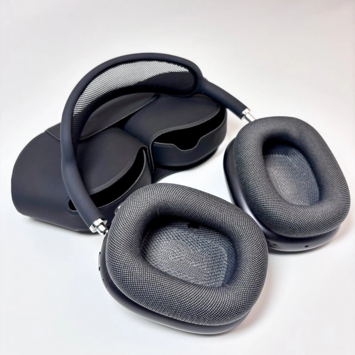 Compact True Wireless Earbuds Bluetooth 5.2 with Spatial Audio and Heart Rate Monitoring