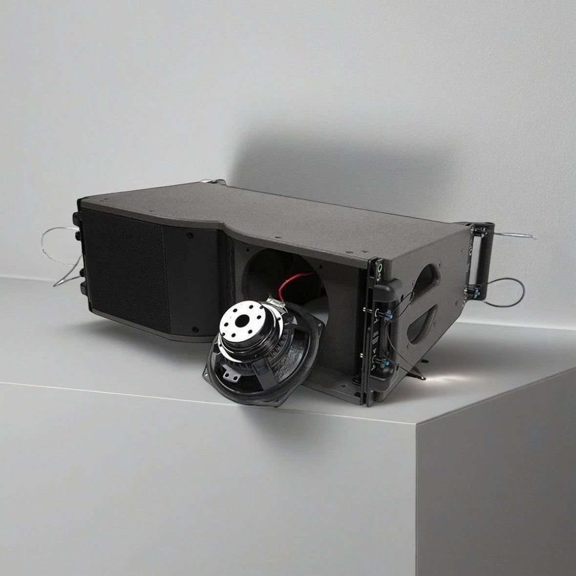 Domc Ka208 8″ Active Line Array: Audio for Venue Sound
