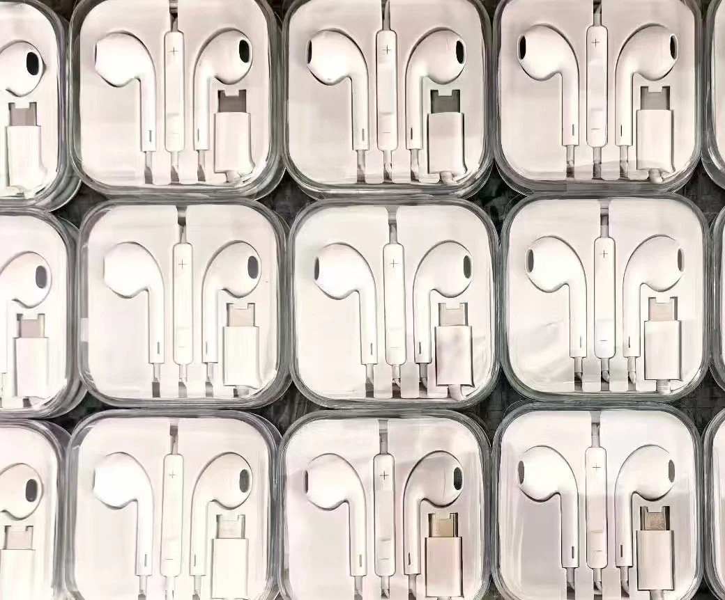 Factory Supply Lightning Connector Wired Earphones Retail Box Packing for Phone All Models