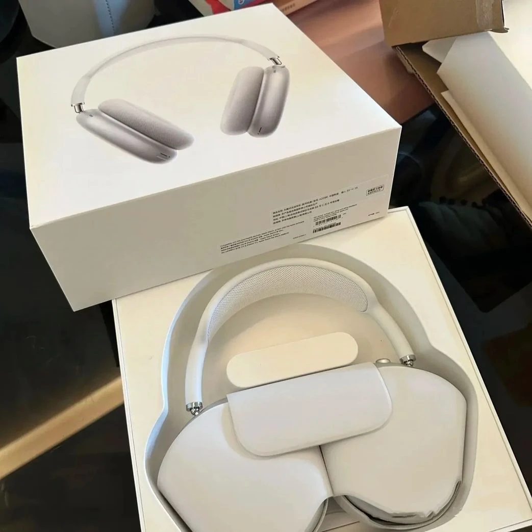 Factory Wholesale Air Max Tws Bluetooth Earbuds Wireless Charging Noise Canceling Headphones