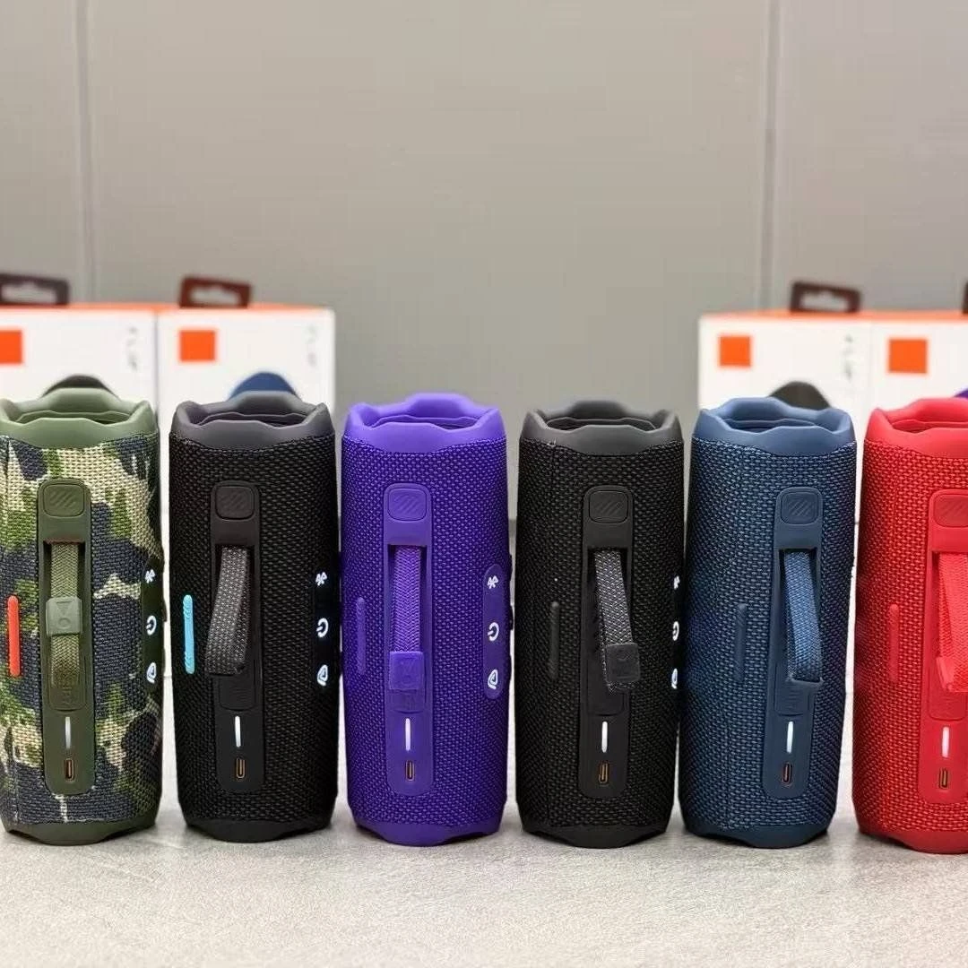 Flip7 Wireless Speaker High-Aesthetics Portable Car Bass Speaker Outdoor Card-Playable Speaker