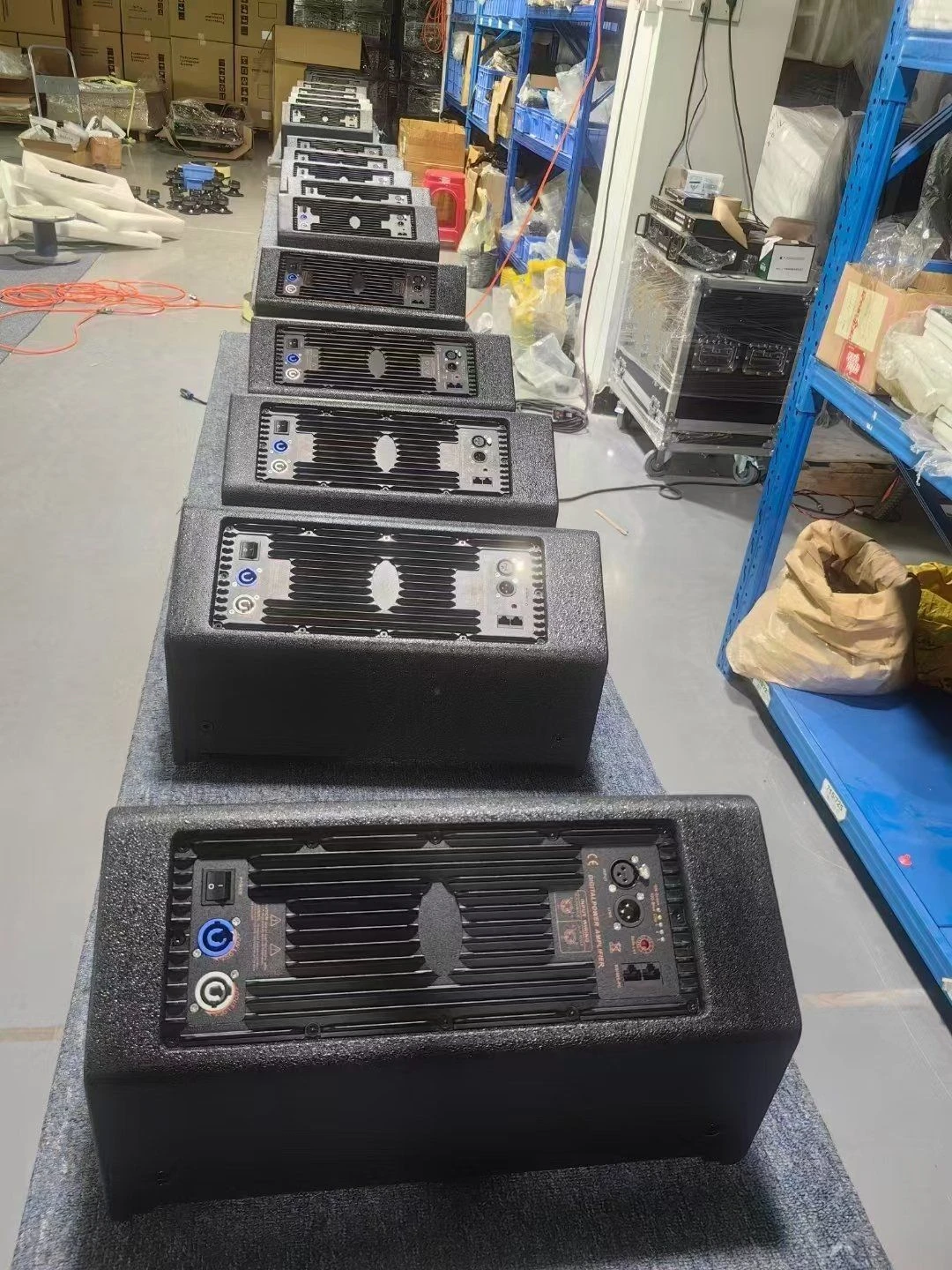 High-Performance Active Monitor Speakers for Professional Sound Applications