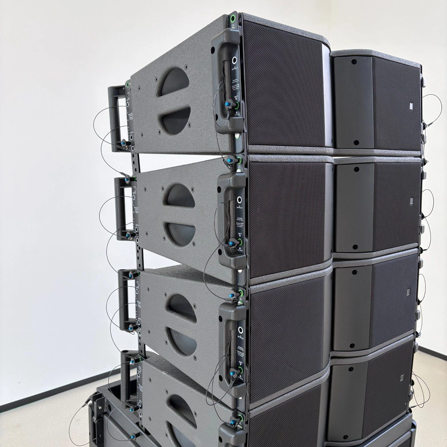 High Power 8 Inch Active PA Speaker Domc Ka208 Line Array Professional Audio Stage Sound Reinforcement Portable Concert Event Loudspeaker System