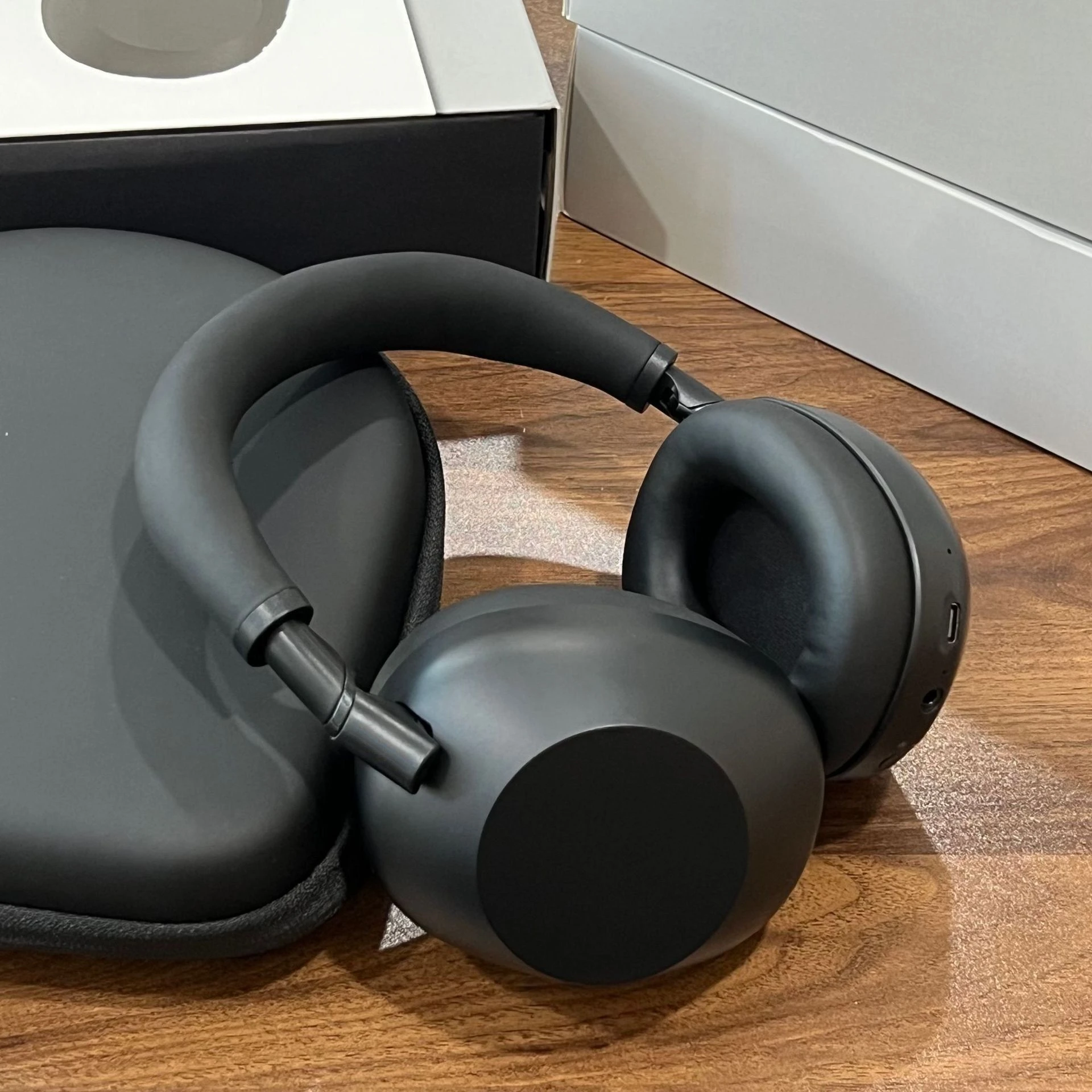 High-Quality Wh-1000xm6 Anc Over-Ear Bluetooth Wireless Noise-Canceling Headphones with Microphone