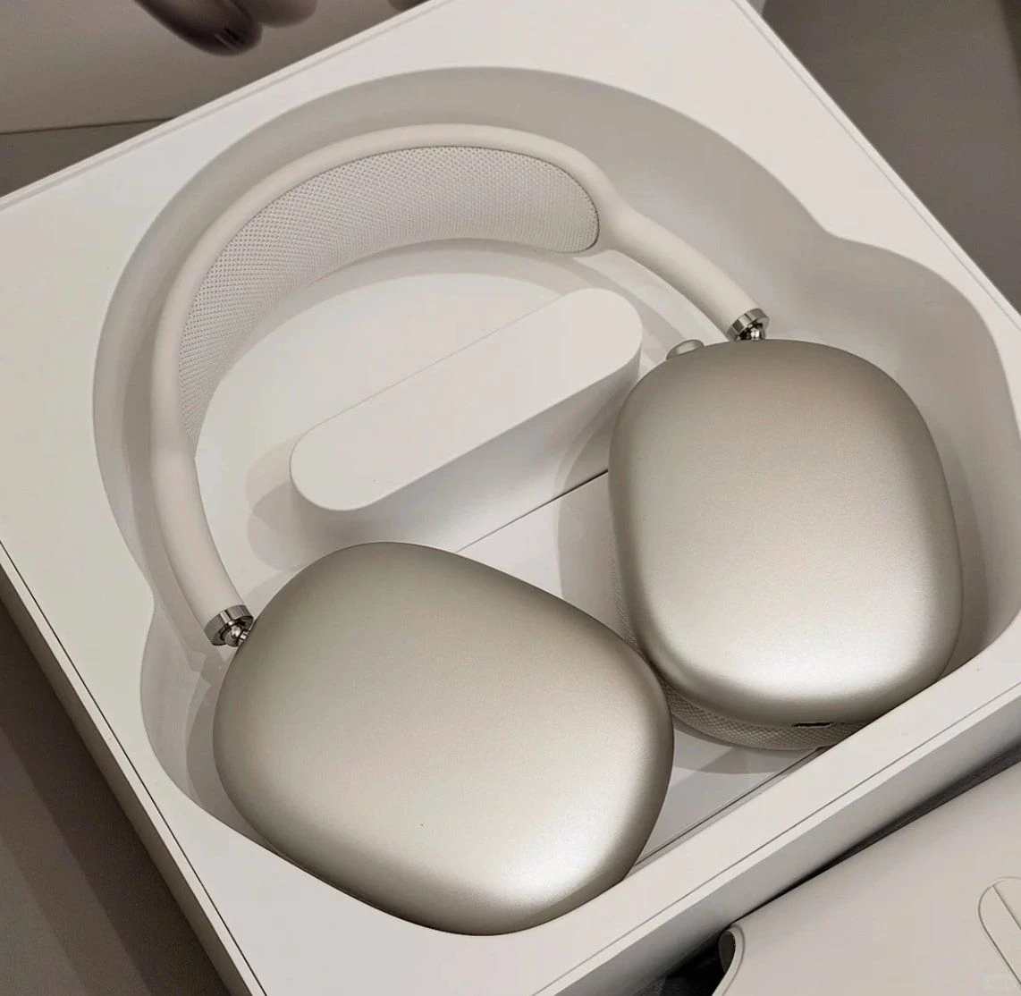 New Arrival Air Mx Copy Wireless Earphones Spatial Audio Anc Noise Canceling Over Ear Headphones with Charging Case