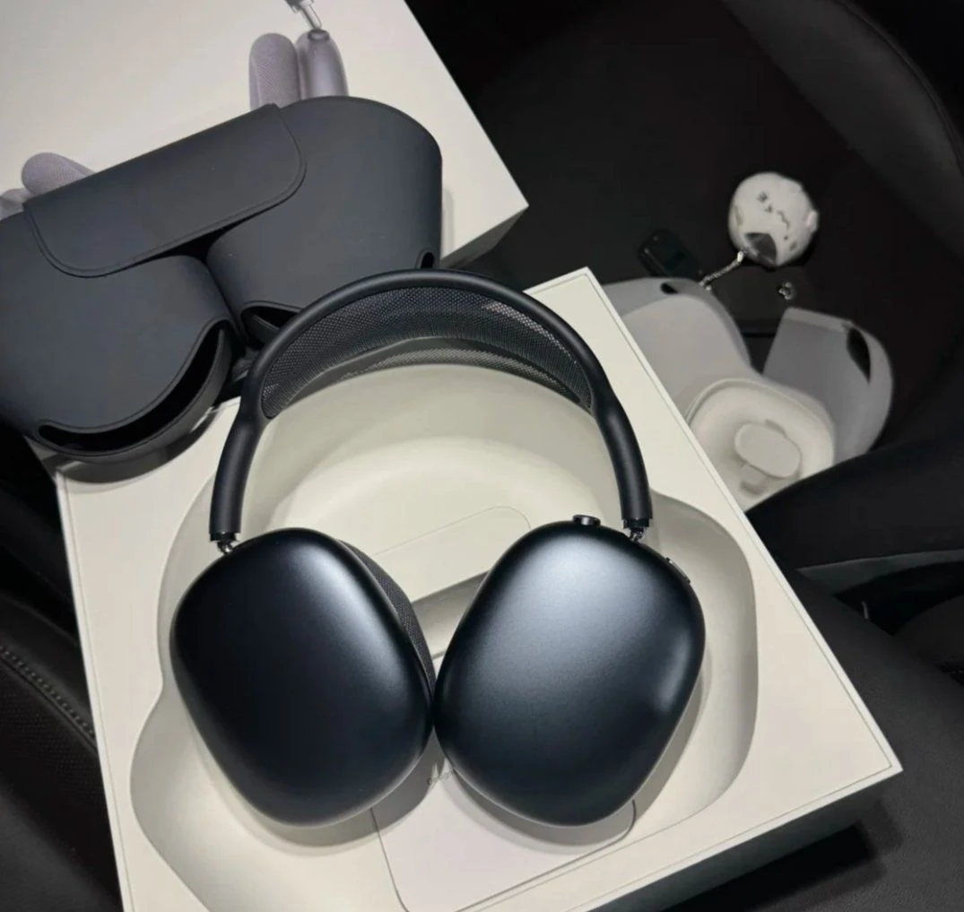 New Arrival Matte Purple Over Ear Wireless Headphones Bluetooth Anc Pods Style Headset with Microphone