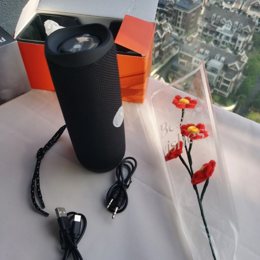 Outdoor Waterproof Flip 5/6/7 Bluetooth Speaker Portable Handheld Audio Device