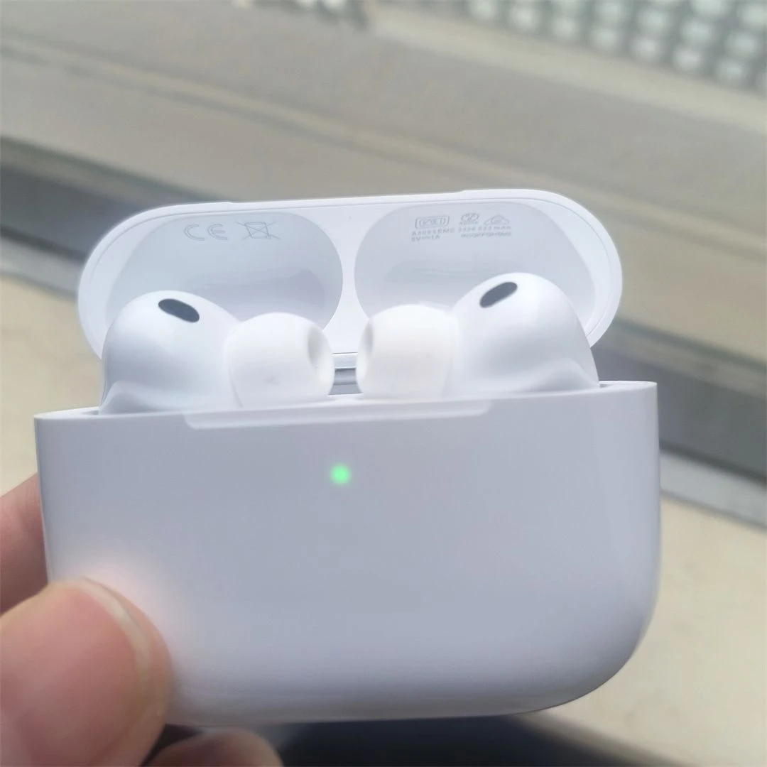 PRO 3 Compact in-Ear Tws Earbuds Multi-Device Connection Wireless Headset