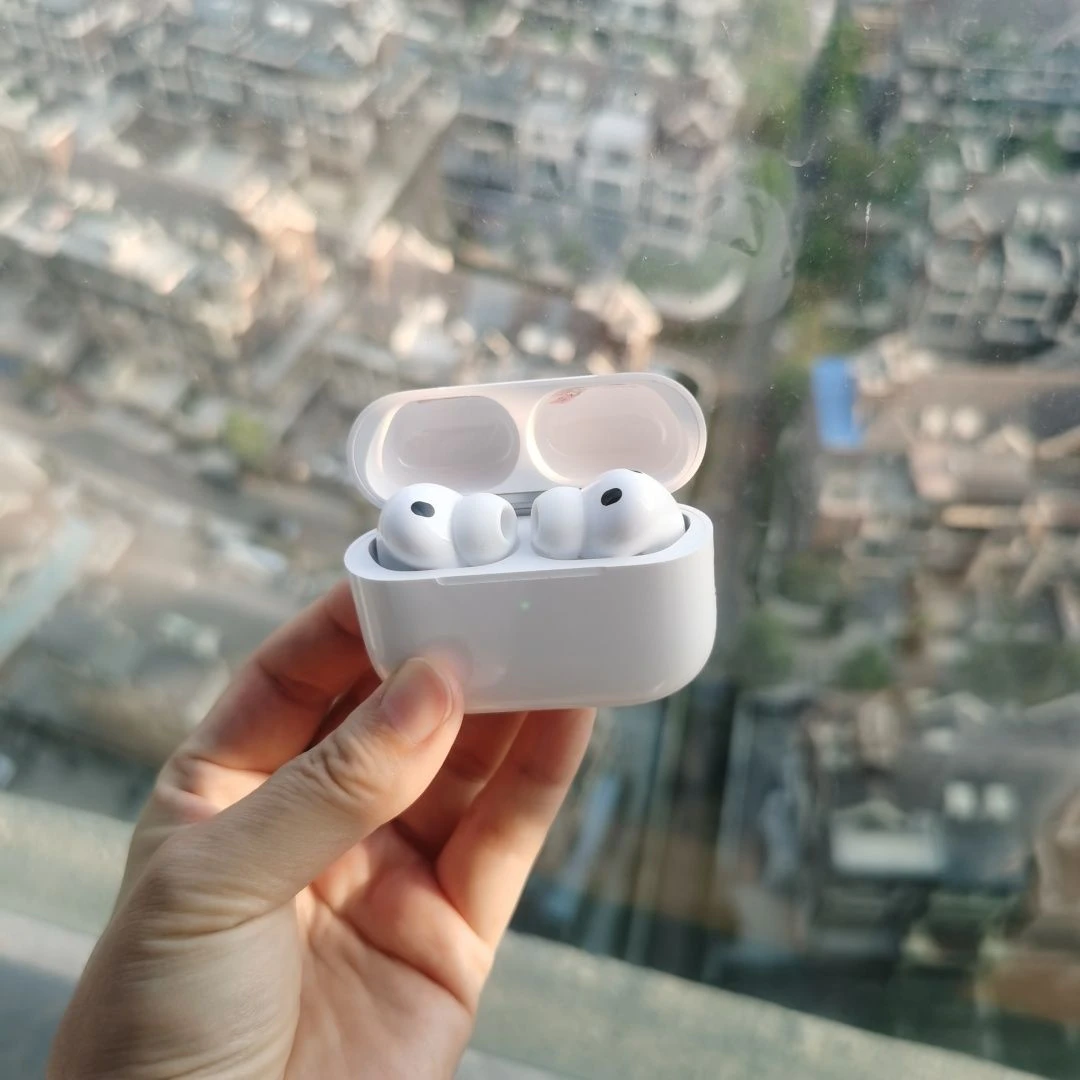 PRO 3 True Wireless Earbuds Intelligent Noise Isolation Travel Portable Headphone