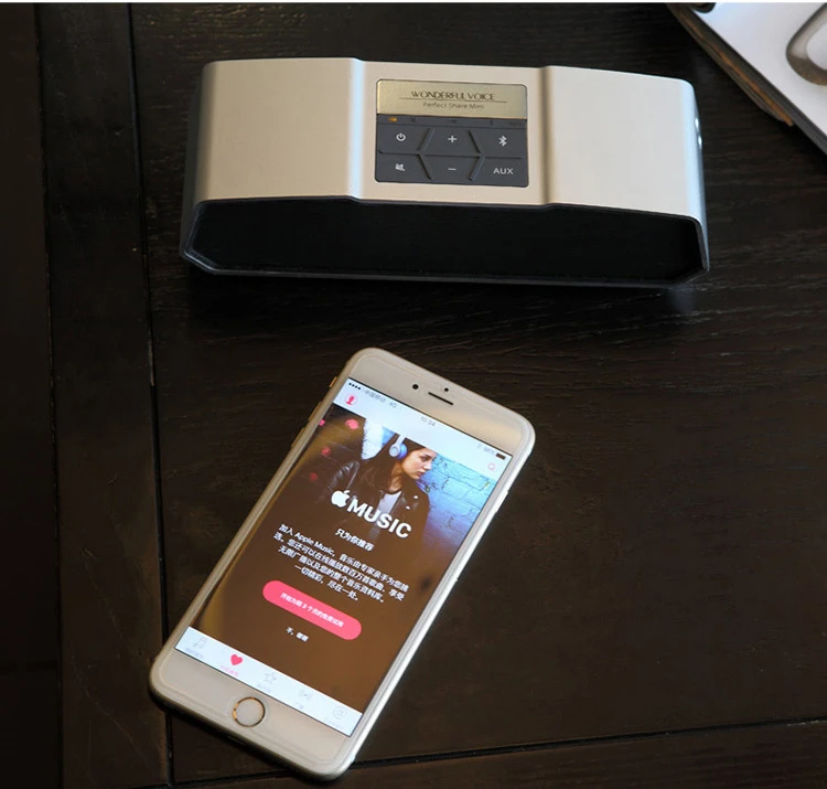 Portable Bluetooth Speaker USB Aux Rechargeable Long Playtime Wholesale