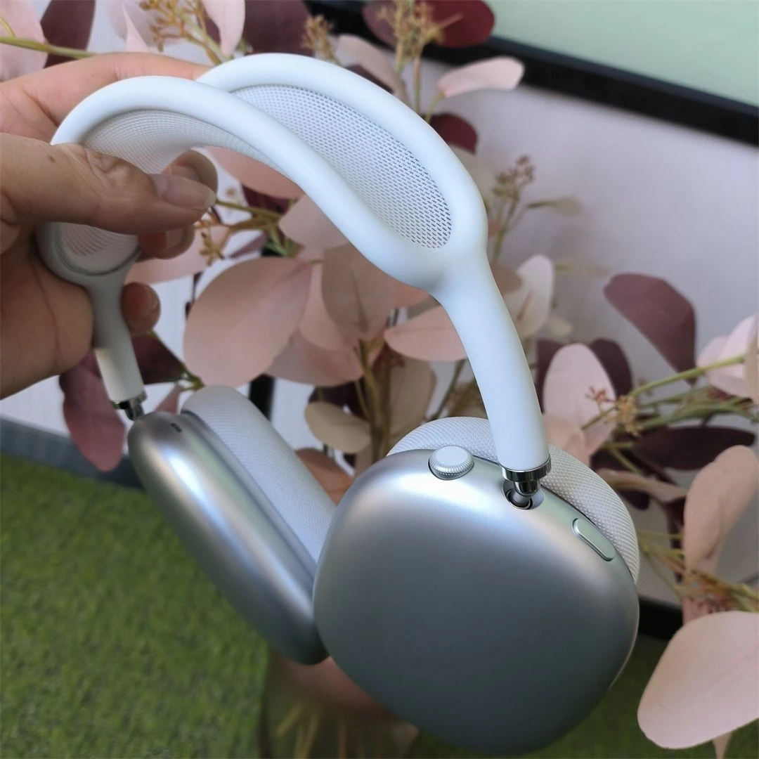 Portable Over-Ear Bluetooth Headphones Strong Compatibility for Phone Laptop