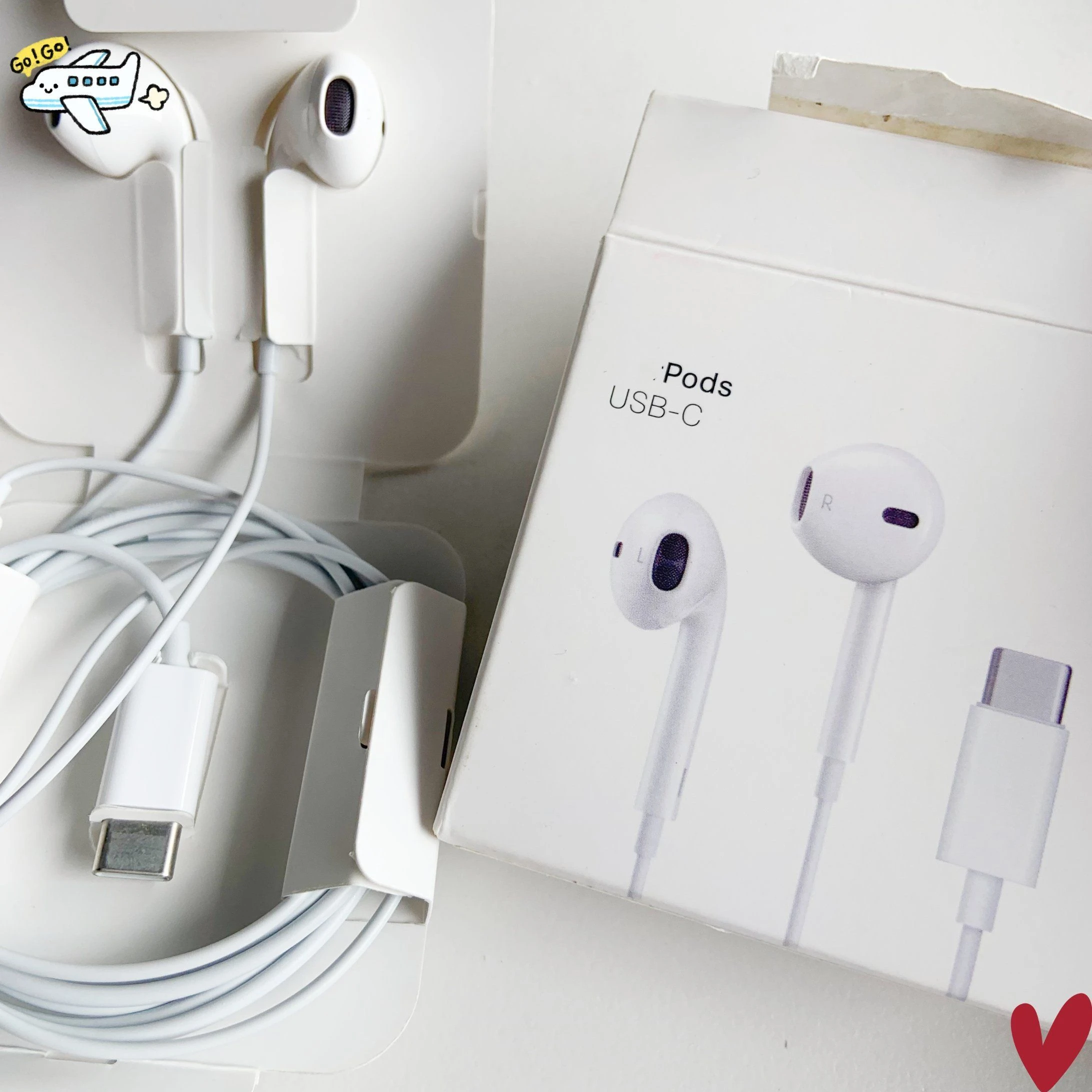Portable USB C Earbuds with Hands Free Call Type C Earphones for Android