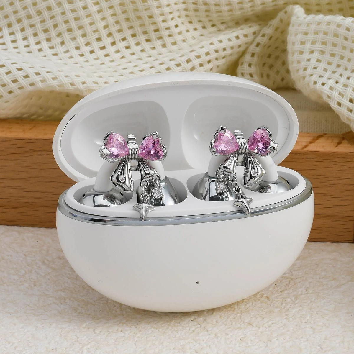 Sb0867 HiFi Headset with Pink Diamond Bow Shaped Ornament, 38h Battery Comfortable Wear and Panoramic Sound for All Day Use
