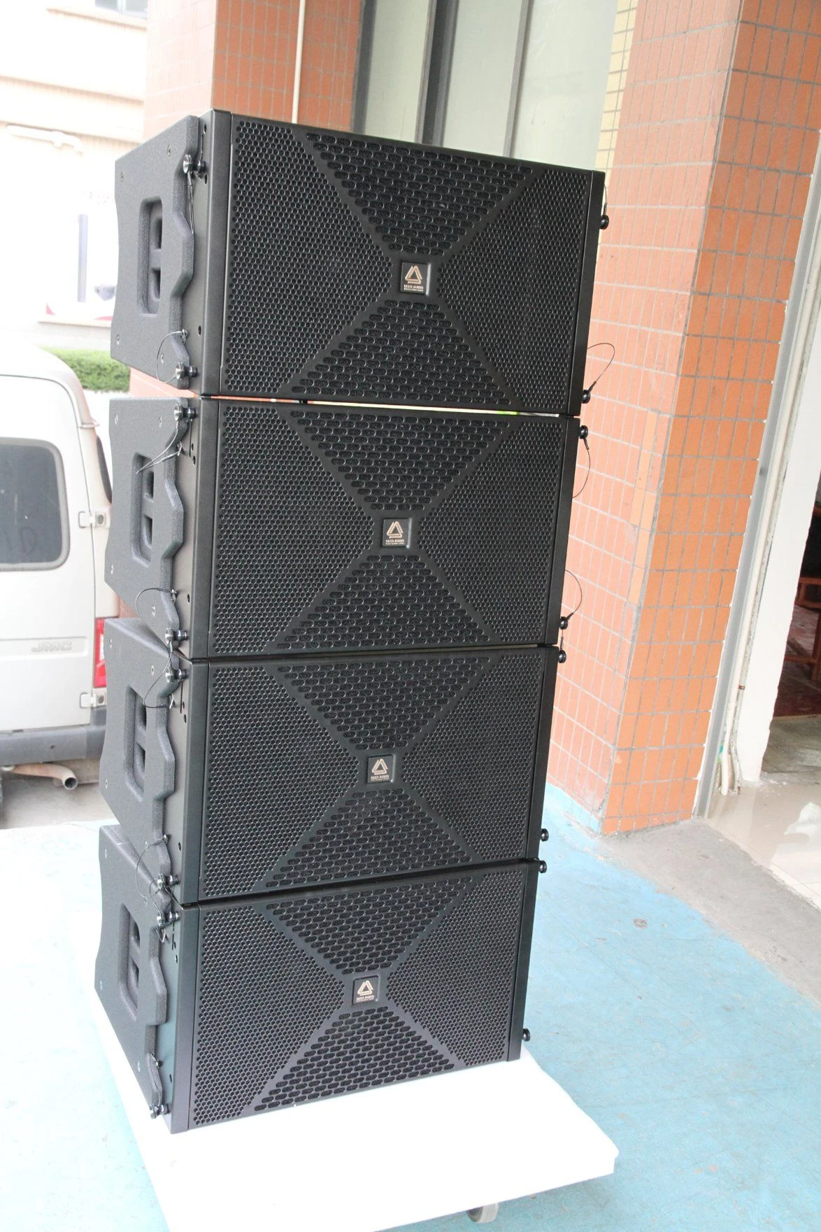 Sound Outdoor Popular Rechargeable Support Aux in/Bt/TF/USB Battery Bluetooth Speaker
