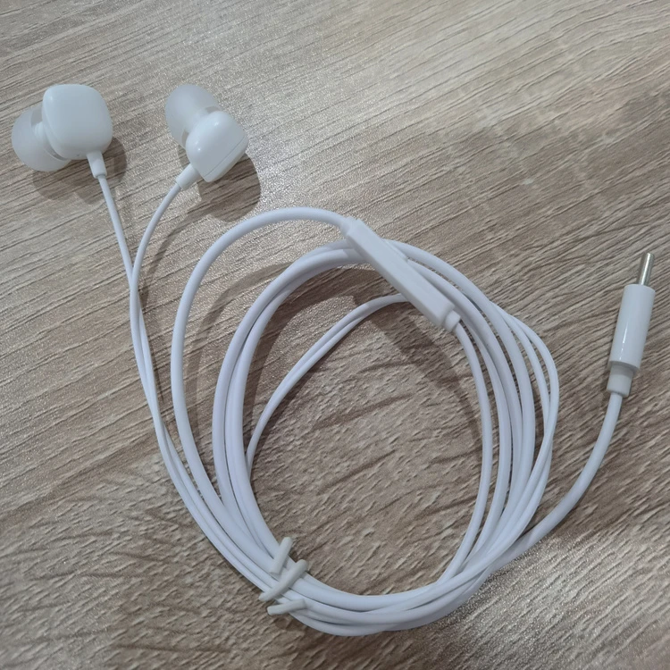USB C Type in-Ear Wired Earphone Type-C Heavy Bass Sound Quality Sport Headphones with Mic for Phones