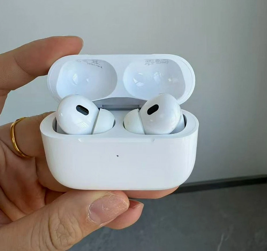 Wholesale Anc Active Noise Canceling Wireless Earbuds Bluetooth 5.0 Tws Headphones with Mic Deep Bass for Sports Running